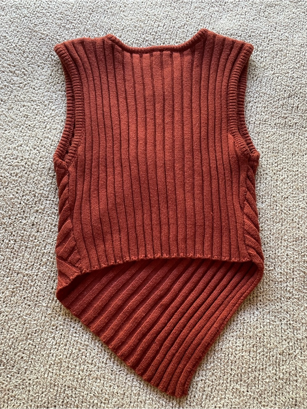 Le Lis Rust Ribbed Tank Top - size medium - Picture 3 of 5